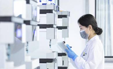 從實(shí)驗(yàn)室到消費(fèi)者 依美可一周年3000萬+銷量背后的生物科技C端轉(zhuǎn)型之路